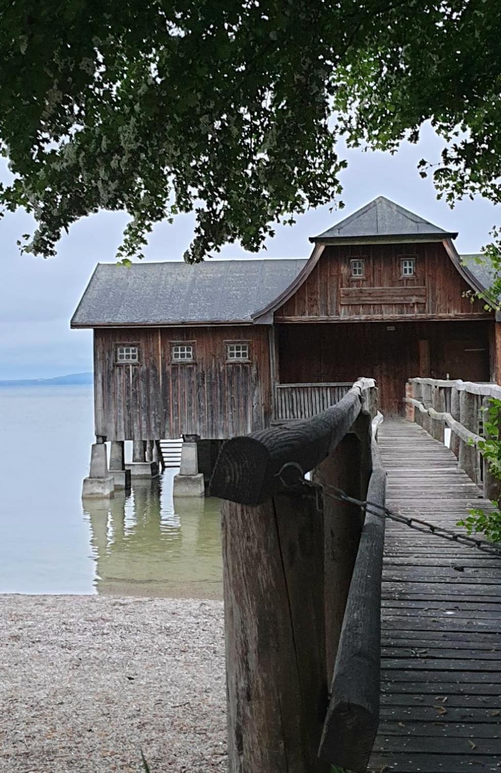 Apartment Chalet Am Schloss Kaltenberg Nahe Ammersee ゲルテンドルフ エクステリア 写真